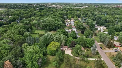 2559 Clarence Street Maplewood MN 55109