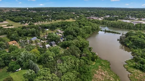 2559 Clarence Street Maplewood MN 55109