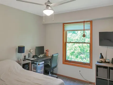 1602 Woodstone Drive Victoria MN 55386