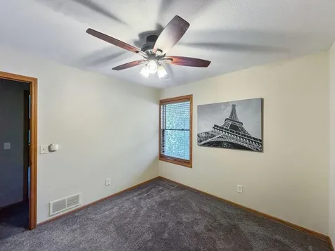 1602 Woodstone Drive Victoria MN 55386