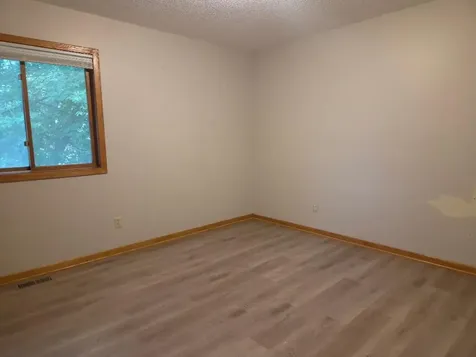 5627 Lannon Avenue NE Albertville MN 55301