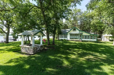 2811 Government Point Road NE Alexandria MN 56308