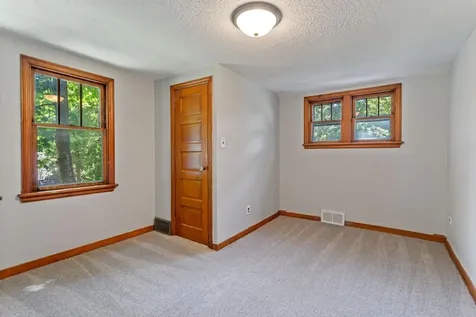 15240 9th Avenue N Plymouth MN 55447