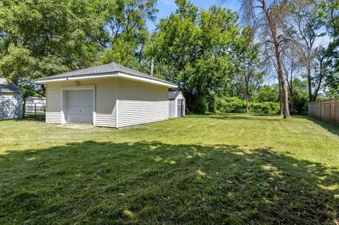15240 9th Avenue N Plymouth MN 55447