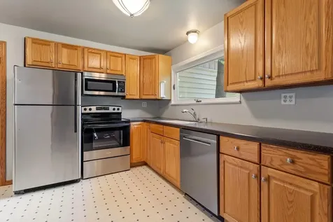 15240 9th Avenue N Plymouth MN 55447