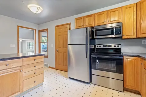 15240 9th Avenue N Plymouth MN 55447