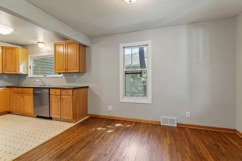 15240 9th Avenue N Plymouth MN 55447