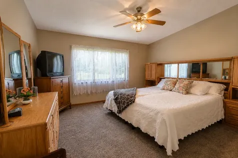 3114 Maple Leaf Court NW Bemidji MN 56601