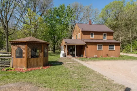 775 Ottawa Road Le Sueur MN 56058