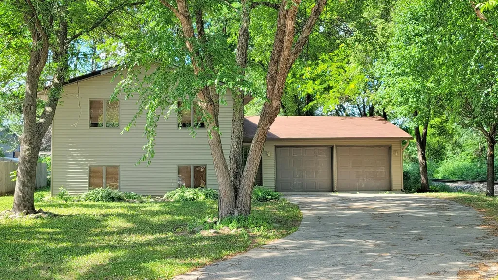 512 Nelson Court Northfield MN 55057