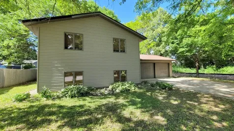 512 Nelson Court Northfield MN 55057