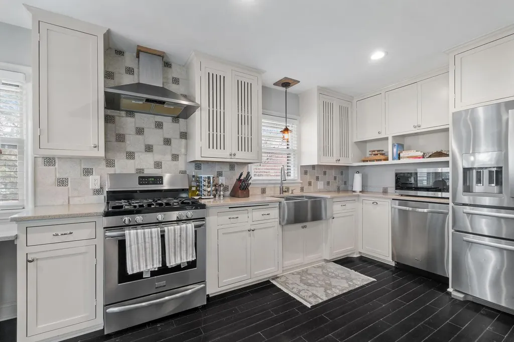 5036 Richmond Drive Edina MN 55436