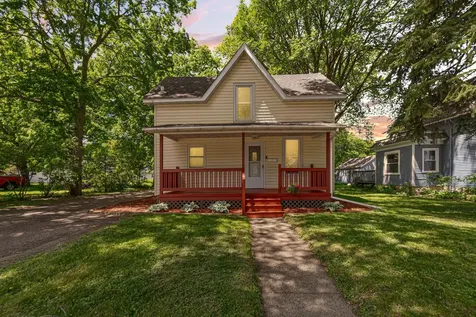 720 8th Avenue NW Faribault MN 55021