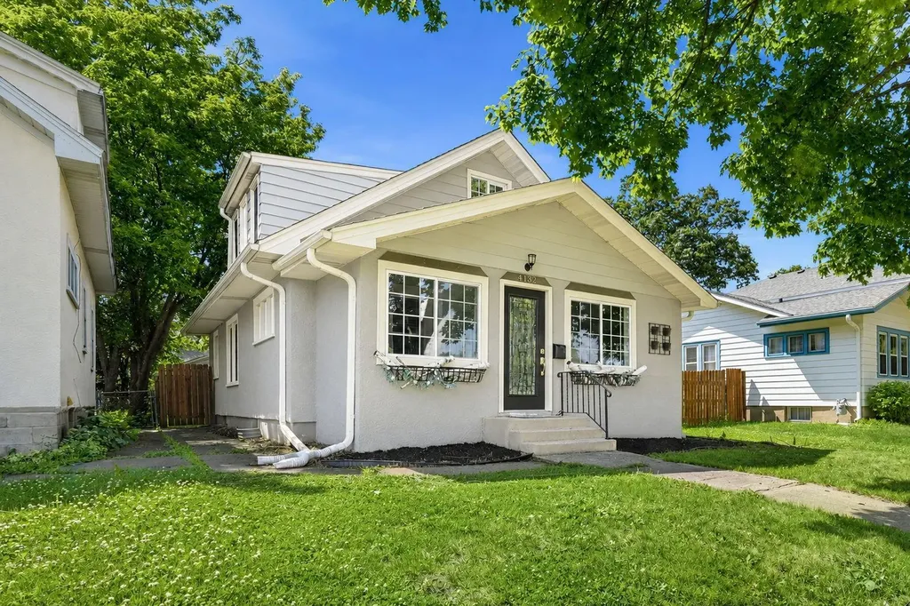 4132 32nd Avenue S Minneapolis MN 55406