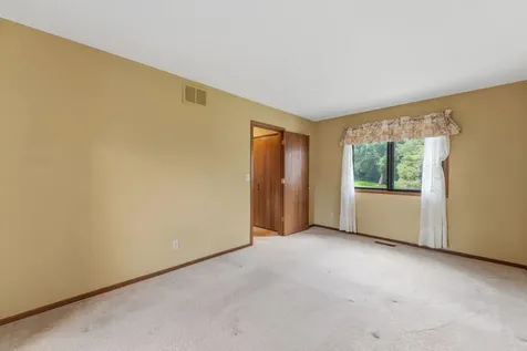 943 Sylvia Lane Shoreview MN 55126