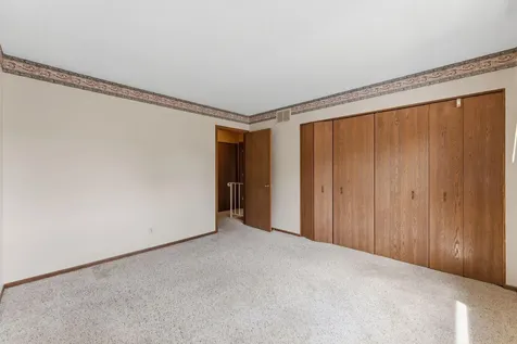 943 Sylvia Lane Shoreview MN 55126