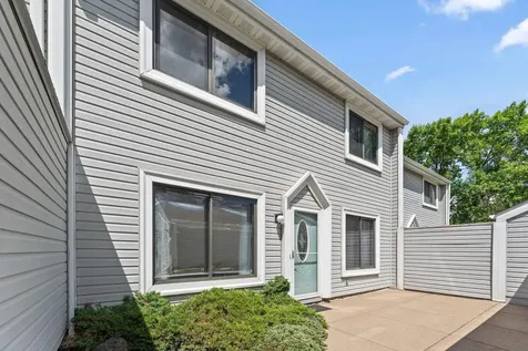 943 Sylvia Lane Shoreview MN 55126