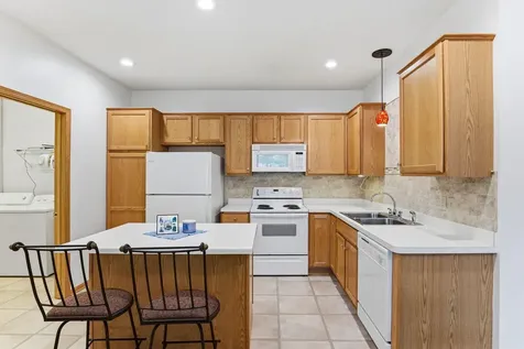 17809 38th Avenue N Plymouth MN 55446