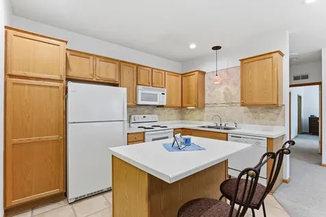 17809 38th Avenue N Plymouth MN 55446
