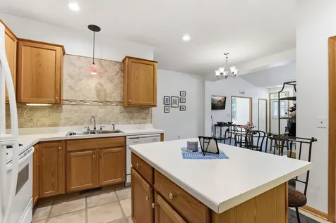 17809 38th Avenue N Plymouth MN 55446