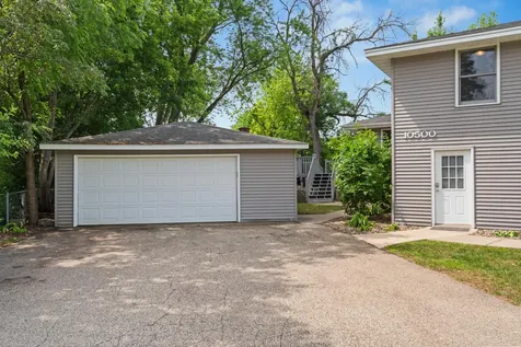 10500 Vessey Road Bloomington MN 55437