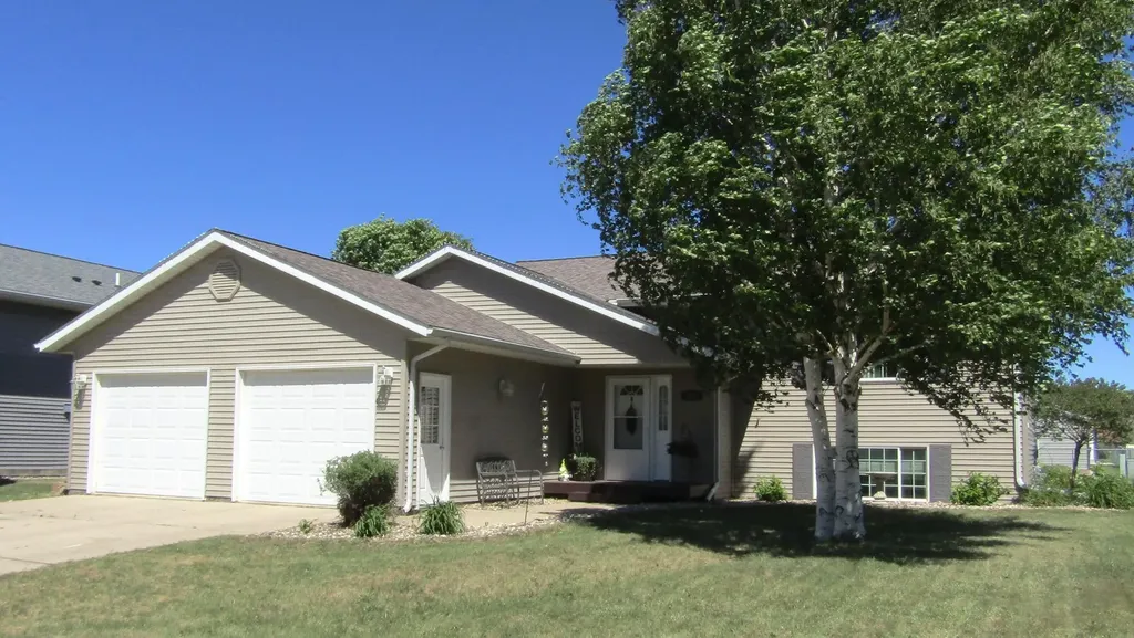 217 London Road Marshall MN 56258