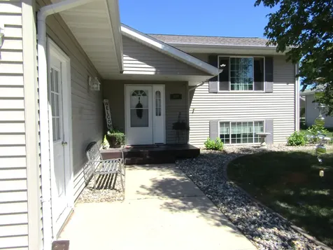 217 London Road Marshall MN 56258