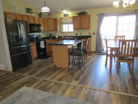 217 London Road Marshall MN 56258