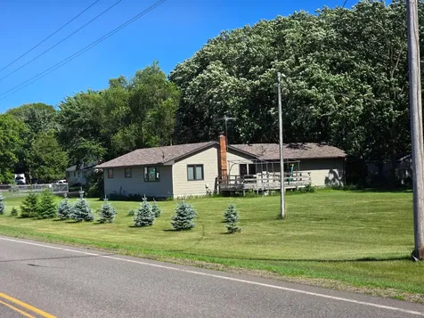 8210 Oakwood Drive SE Clear Lake MN 55319