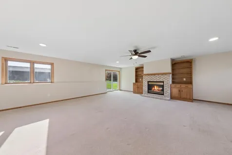 1193 Shawmut Street S Shakopee MN 55379