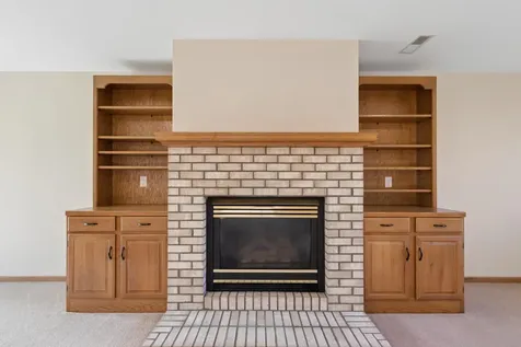 1193 Shawmut Street S Shakopee MN 55379