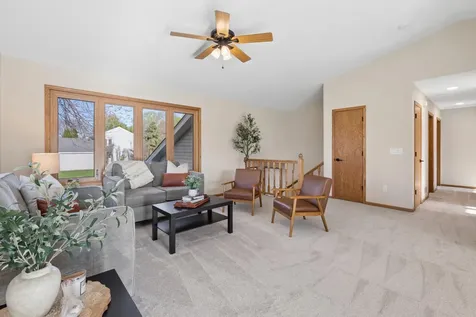 1193 Shawmut Street S Shakopee MN 55379