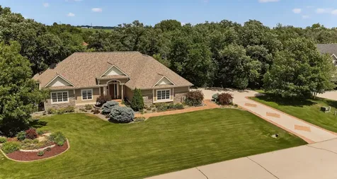 570 River Park Road SE Oronoco MN 55960