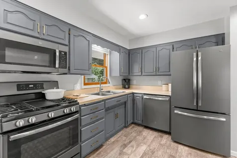 784 Mary Street N Maplewood MN 55119