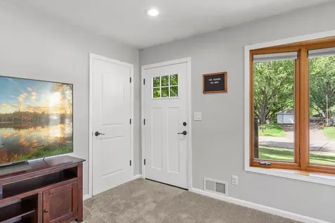 784 Mary Street N Maplewood MN 55119