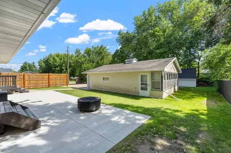 784 Mary Street N Maplewood MN 55119