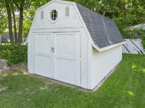 784 Mary Street N Maplewood MN 55119