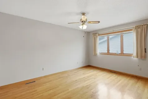 2073 Lydia Avenue E Maplewood MN 55109