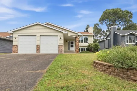2073 Lydia Avenue E Maplewood MN 55109