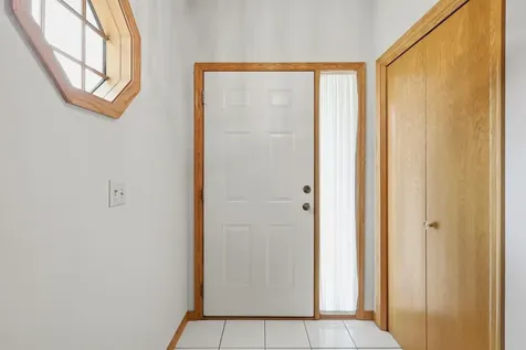 2073 Lydia Avenue E Maplewood MN 55109