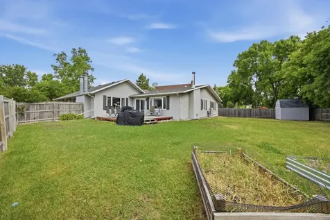 57 Prairiewood Drive S Fargo ND 58103