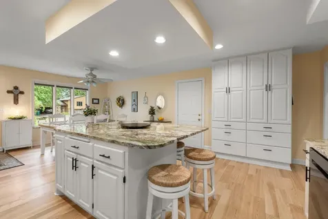 456 Vadnais Road Vadnais Heights MN 55127