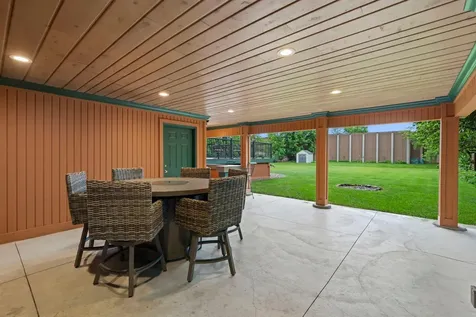 456 Vadnais Road Vadnais Heights MN 55127