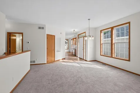 442 Meadowood Lane Burnsville MN 55337
