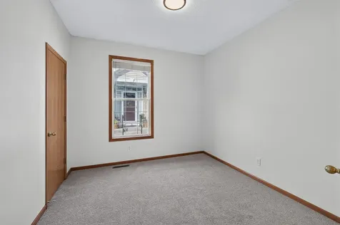 442 Meadowood Lane Burnsville MN 55337