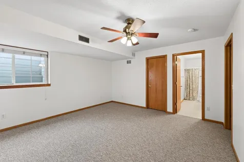 442 Meadowood Lane Burnsville MN 55337