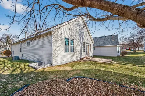 442 Meadowood Lane Burnsville MN 55337