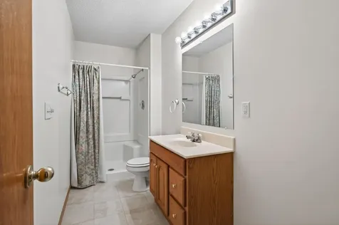 442 Meadowood Lane Burnsville MN 55337