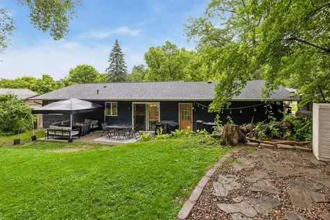 2286 Bevans Circle Red Wing MN 55066