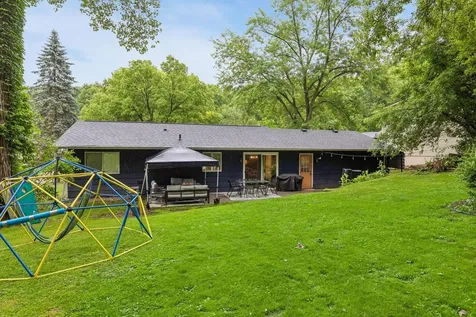 2286 Bevans Circle Red Wing MN 55066